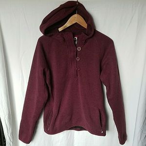 The North Face women’s xl poly fleece pullover